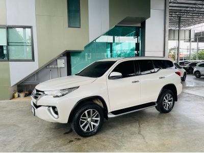 TOYOTA FORTUNER 2.4 V ปี 2019